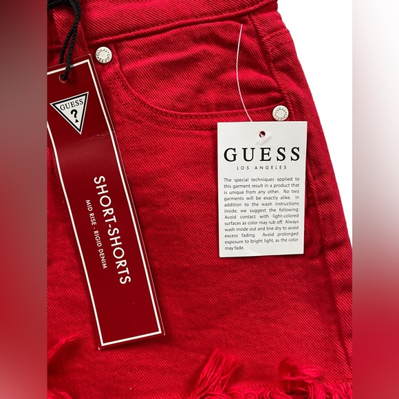 Guess Red Wash Frayed Shorts - Size 25 - Picture 5 of 6